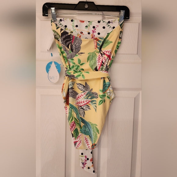 WET Swimwear Alexis Reversible Yellow Floral Belted One Piece Size XS - Picture 7 of 14